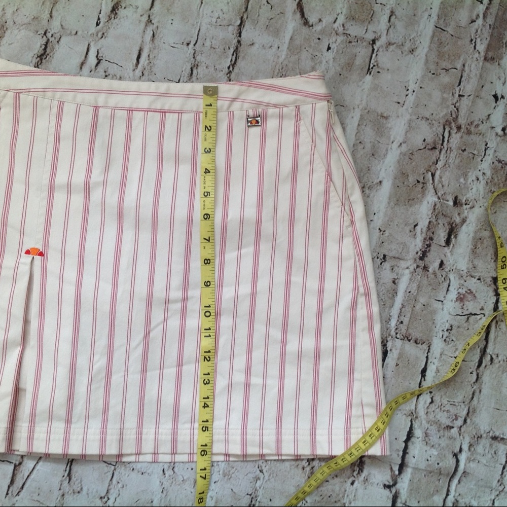 Ellesse  tennis strips skirt .